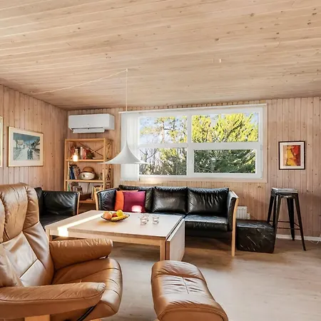 Dom wakacyjny Elsabet - 700m To The Fjord By Interhome *